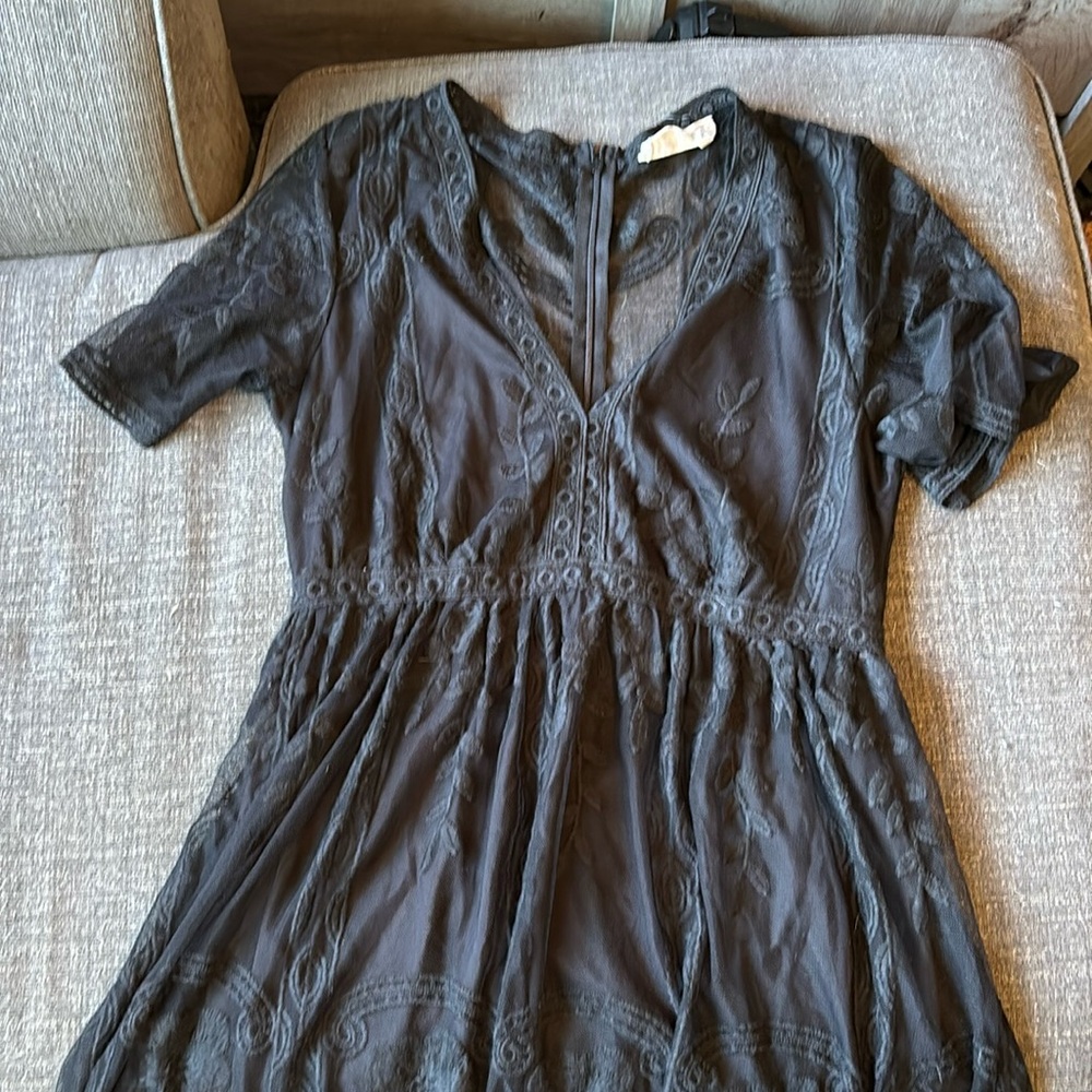 Bella Ella Lace Dress Amazing  Condition